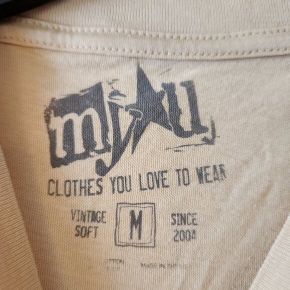 UCF Knights Beige Soft Tee Officially Licensed College Football Womens M NWT - Picture 3 of 9